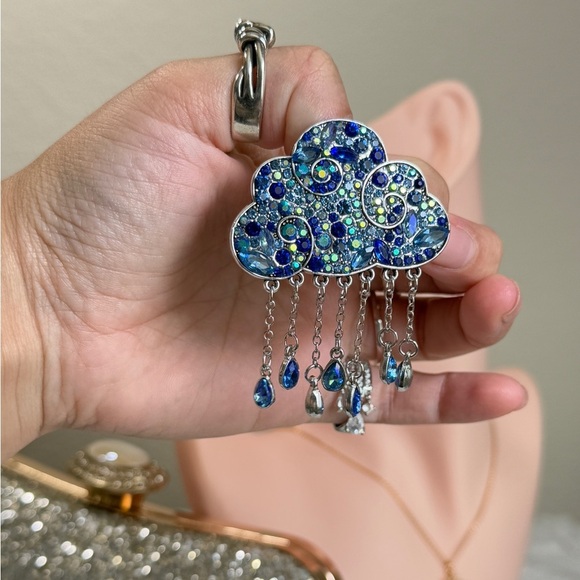 ⚜️🌧️ Cloudé | Blue and Silver Cloud Brooch 🌧️ - Picture 7 of 9